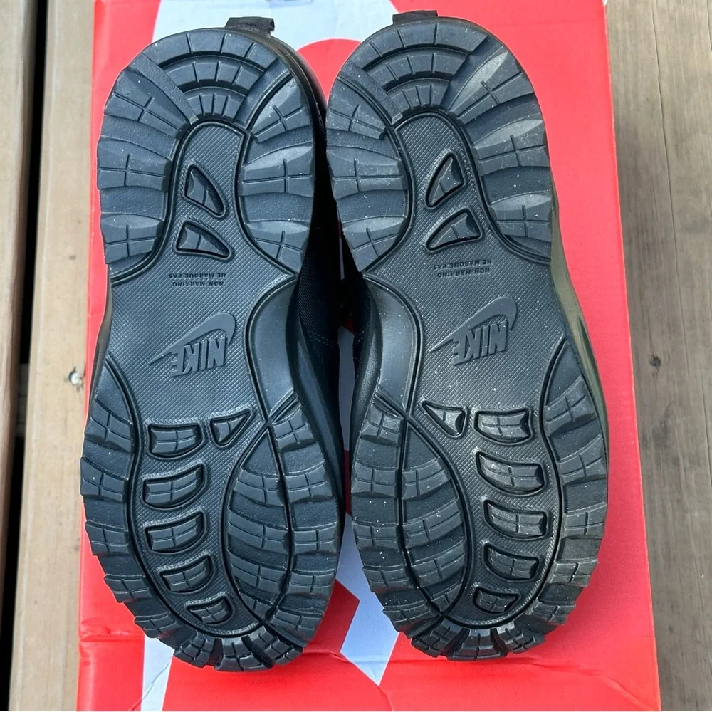 NEW Nike Manoa Youth All Weather Waterproof Casual Sneaker Boots - Little Kid 4Y